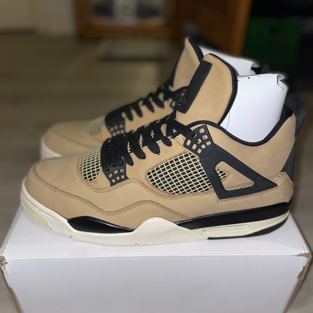 SEND OFFER Jordan 4 retro fossils Worn once Men 13